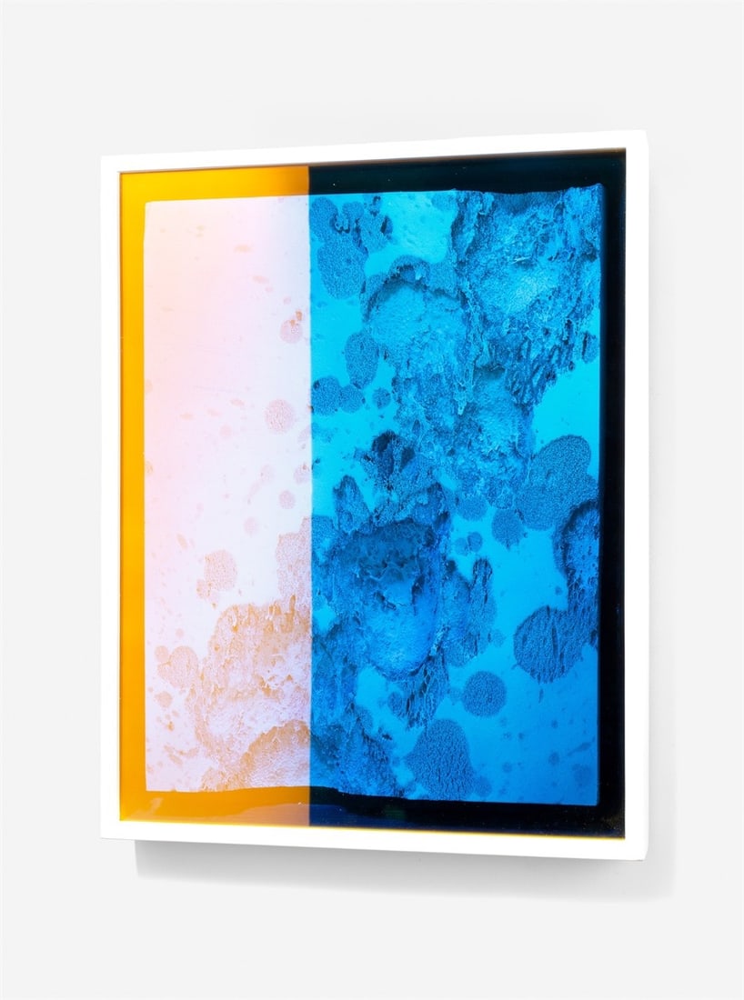 Charity Lot - Wolfgang Flad. ”Untitled (dark side of the moon)”. 2025 (1 of 2)