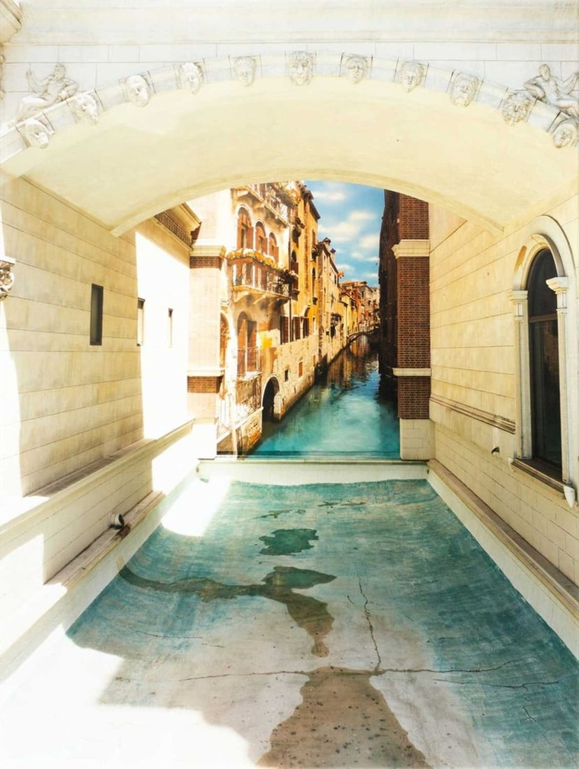 Charity Lot - Sarah Ancelle Schönfeld. ”Wet Dreams”. 2002: Sarah Ancelle Schönfeld (Berlin 1979 – lives in Berlin). ”Wet Dreams”. 2002 C-print. 160 × 110 cm (frame: 170 × 127 × 5 cm