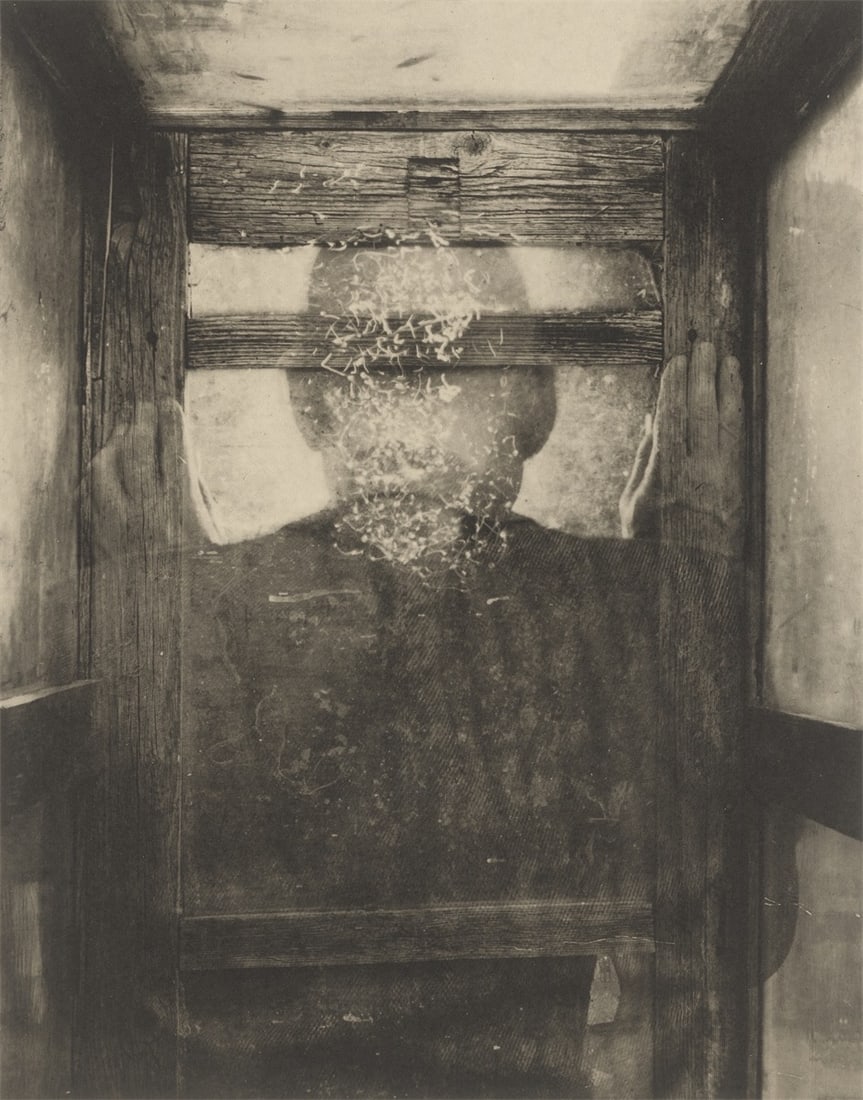 Dieter Appelt. From the Sequence ”Komplementärer Raum”. 1986: Dieter Appelt (Niemegk/Brandenburg 1935 – lives in Berlin). From the Sequence ”Komplementärer Raum”. 1986 Rotogravure. 50,9 × 39,9 cm