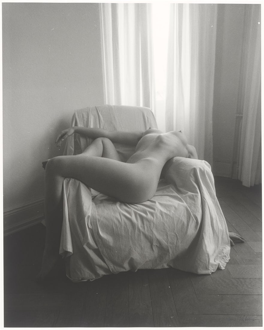 Karin Székessy (i.e. Karin Wunderlich). Über den Stuhl gelegt. 1984 - 2