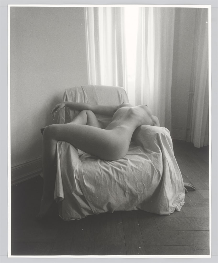 Karin Székessy (i.e. Karin Wunderlich). Über den Stuhl gelegt. 1984 - 3