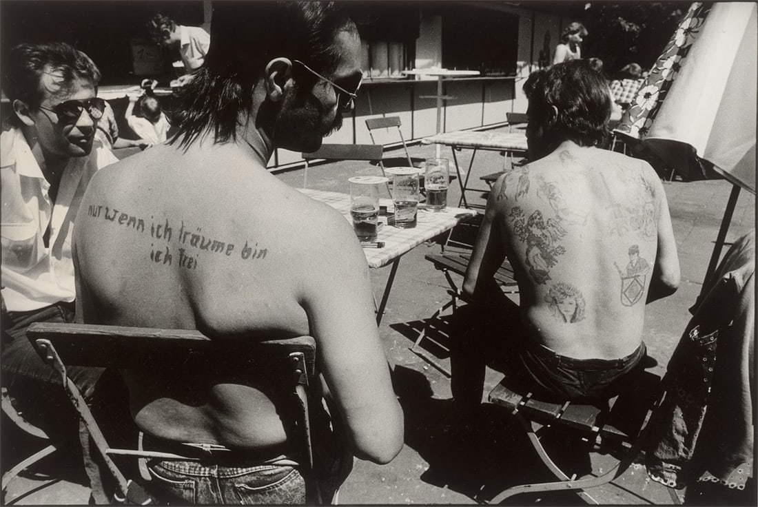 Harald Hauswald. ”Weissensee”. 1983: Harald Hauswald (Radebeul 1954 – lives in Berlin). ”Weissensee”. 1983 Vintage. Gelatin silver print. 25,7 × 38,3 cm (26,3 × 38,8 cm)