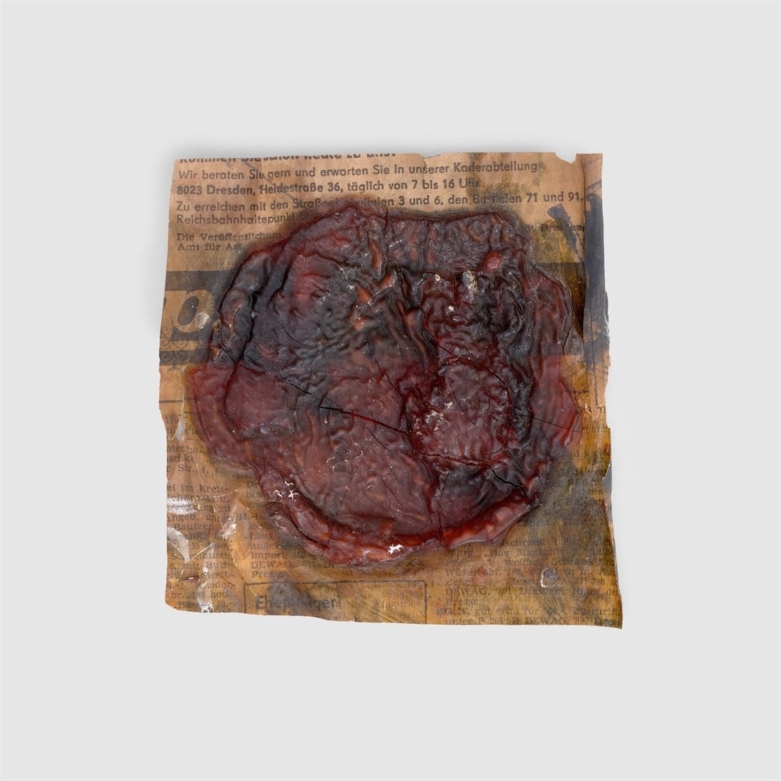 Hermann Glöckner. Lackrelief auf Zeitungspapier. 1960: Hermann Glöckner (Cotta near Dresden 1889 – 1987 Berlin). Lackrelief auf Zeitungspapier. 1960 Lacquer on newspaper. 10,5 × 10 cm