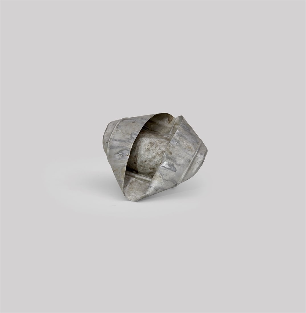 Hermann Glöckner. Eingedrückte Blechschachtel. 1976 - 2