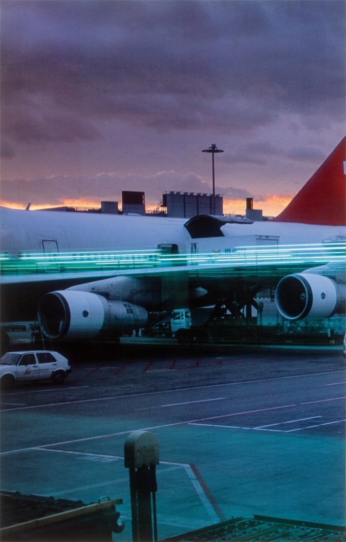 Peter Fischli and David Weiss. ”Ohne Titel (Airport Zürich, 2000)”. 2000/2007 - 2