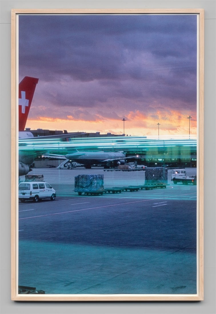 Peter Fischli and David Weiss. ”Ohne Titel (Airport Zürich, 2000)”. 2000/2007 - 5