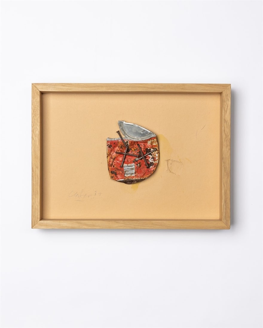 Günther Uecker. ”Wüstenfund (08)”. 1981: Günther Uecker (Wendorf/Mecklenburg 1930 – 2025 Düsseldorf). ”Wüstenfund (08)”. 1981 Nails and tin can over watercolour, on cardboard. Frame: