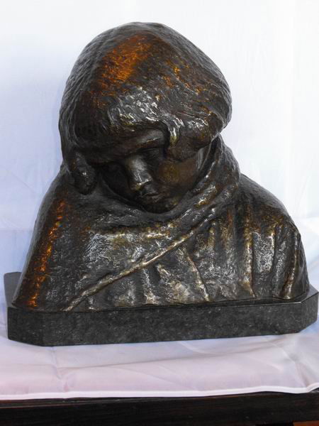 Bronze Sculpture: Sculpture in bronze, attributed to Ezio Ceccarelli h.35x36 cm.