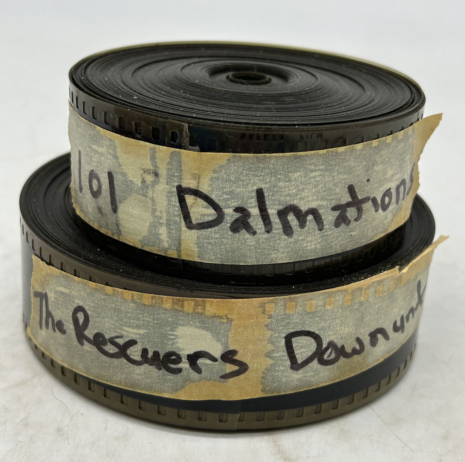 35mm Movie Trailer Films (2) Disney 101 Dalmations The Rescuers Down Under (1 of 12)
