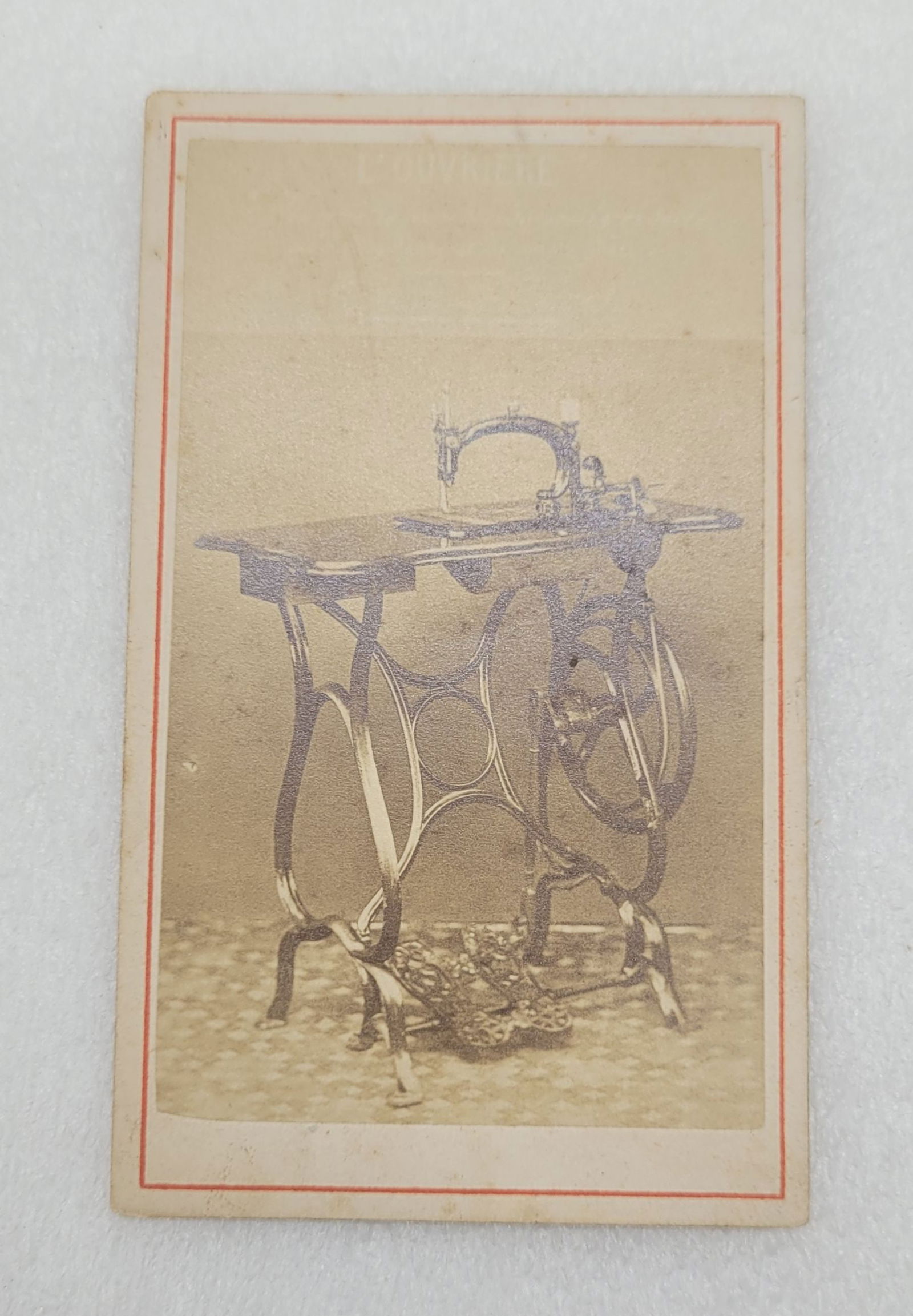 CDV of Early Push Petal Sewing Machine L'ouvriere The Worker (1 of 4)