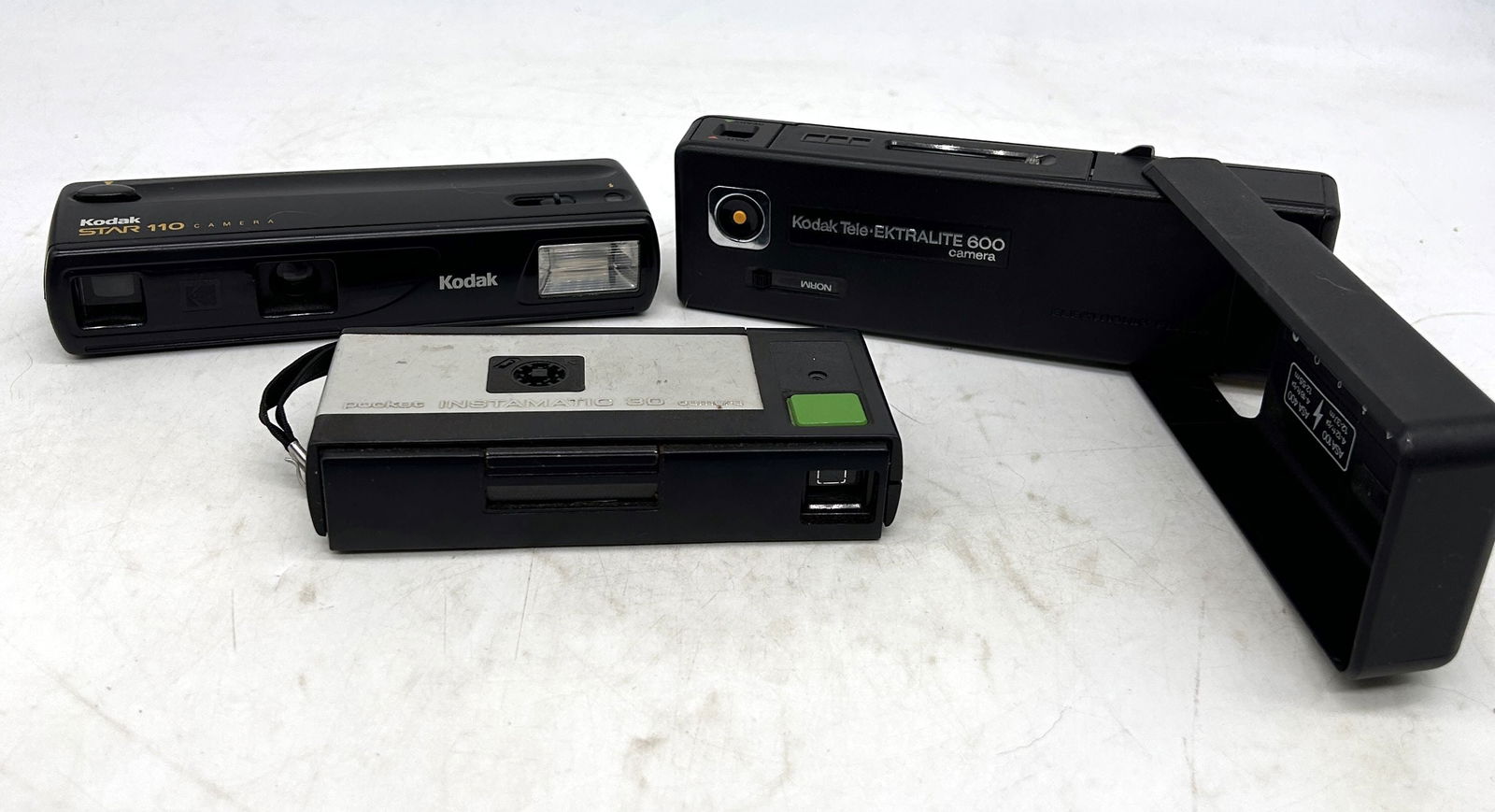 Kodak Pocket Instamatic 30 Star 110 & Model 600 Film Cameras (1 of 8)