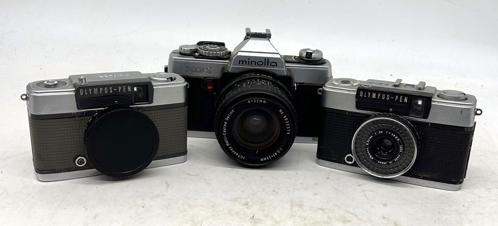 Minolta XG1 Olympus-Pen EE-3 (2) Film Cameras (1 of 5)