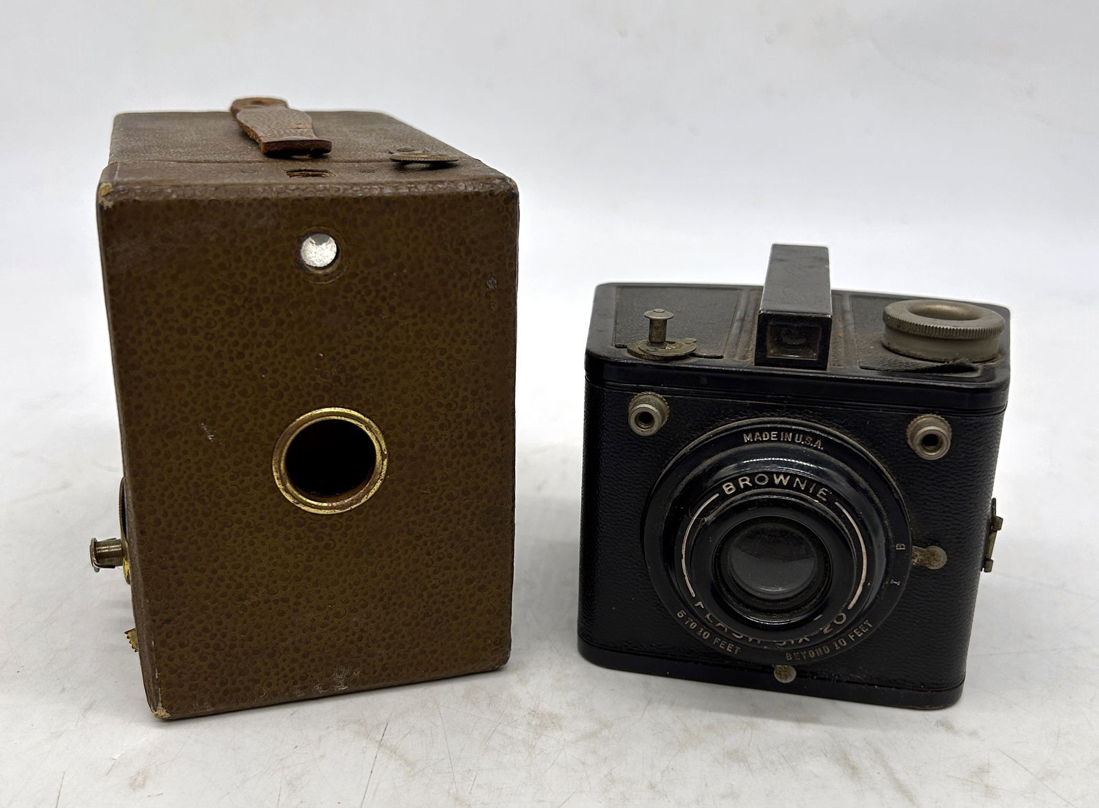 Brownie Flash Six-20 & 50th Anniversary Box Camera Brownie (1 of 8)