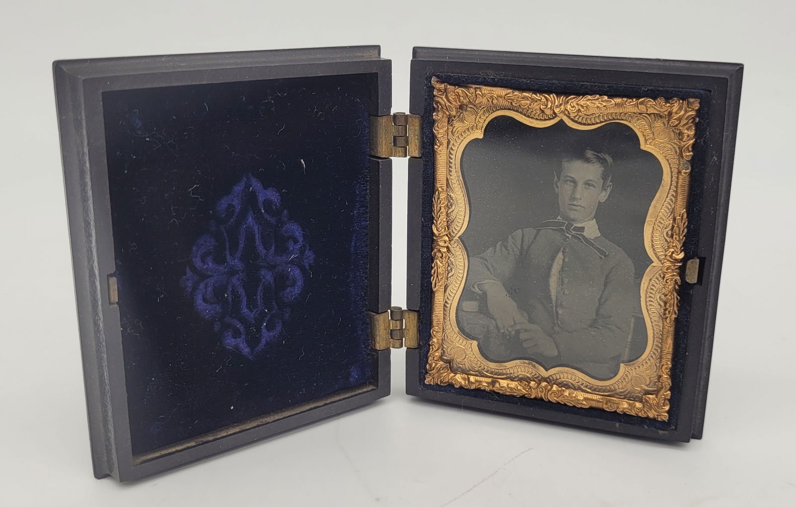 Daguerreotype Image of Young Man In Thermoplastic Case 9th Plate (1 of 8)