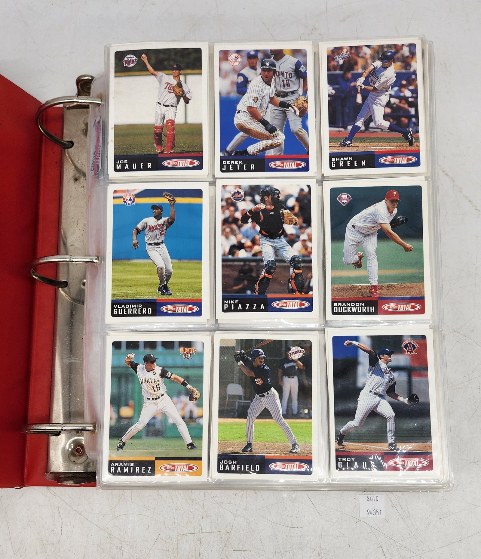 Binder Lot - 2002 Topps Total Set: Binder Lot - 2002 Topps Total Set.