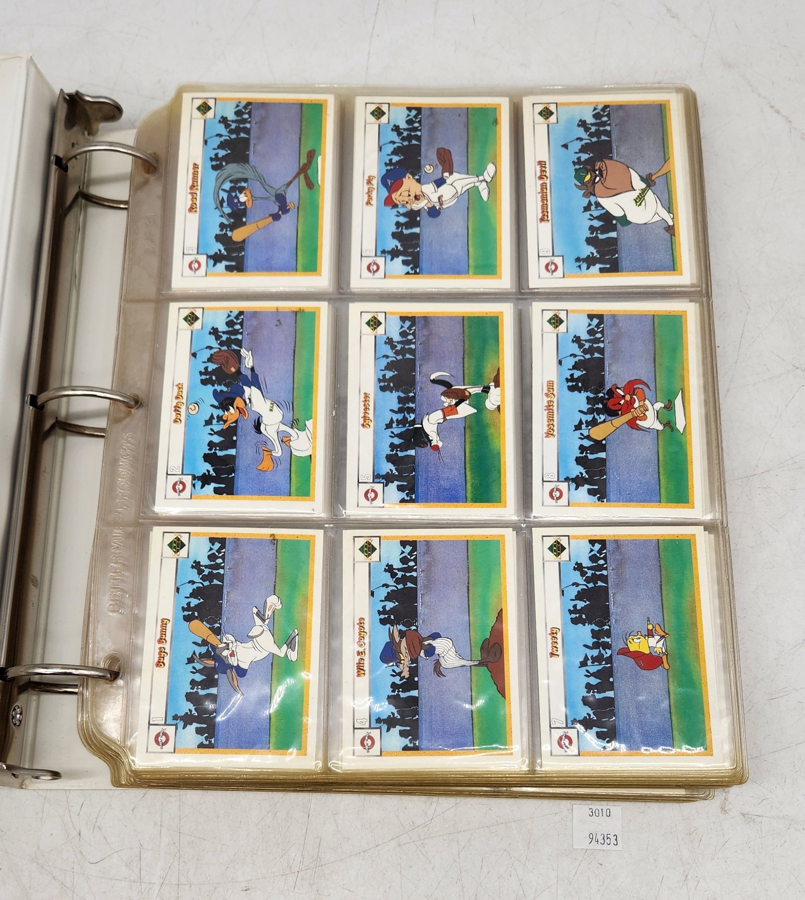 Binder Lot - 1990 Upper Deck Looney Tunes Set: Binder Lot - 1990 Upper Deck Looney Tunes Set.