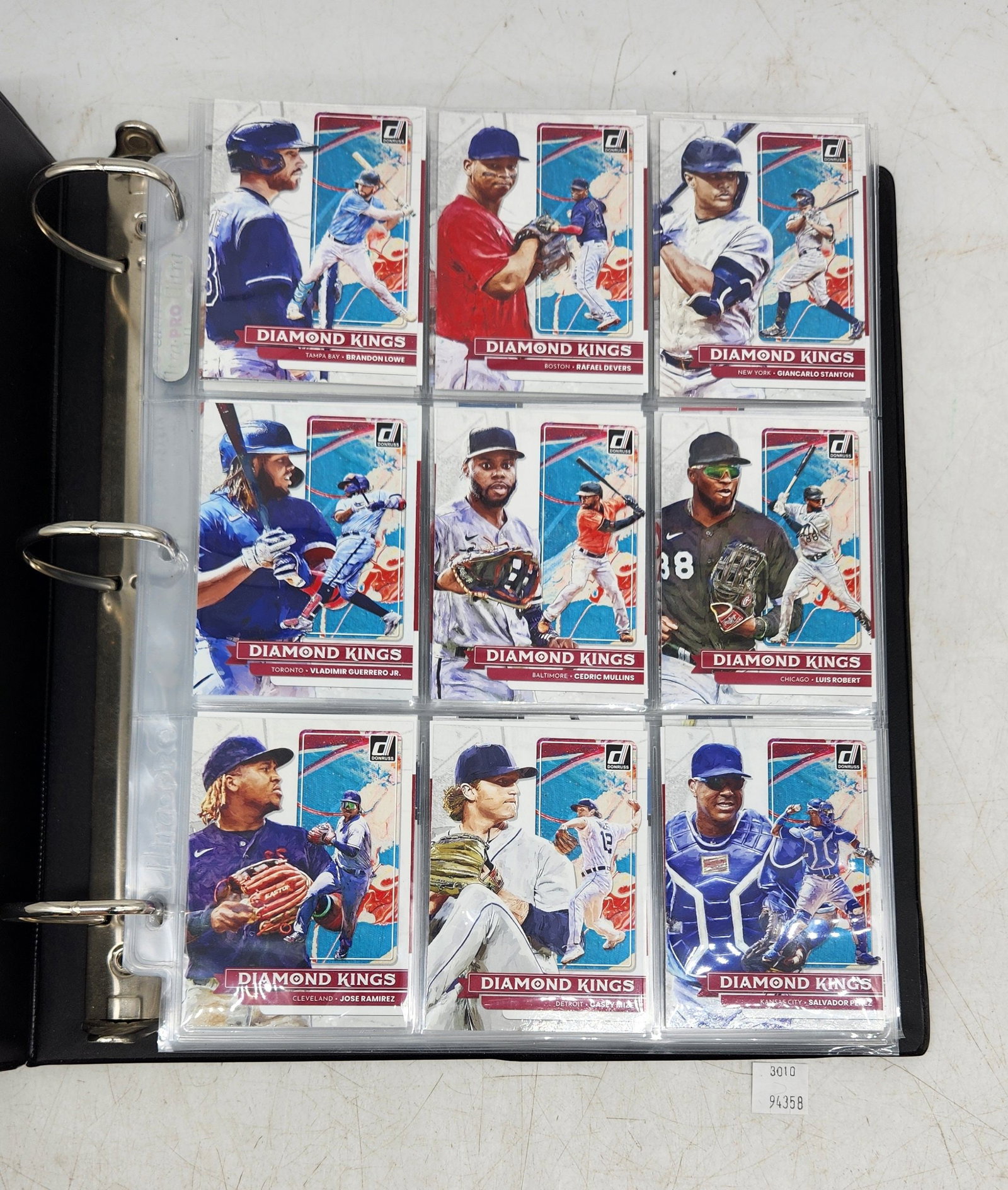 Binder Lot - 2022 Panini Donruss Baseball Set: Binder Lot - 2022 Panini Donruss Baseball Set.