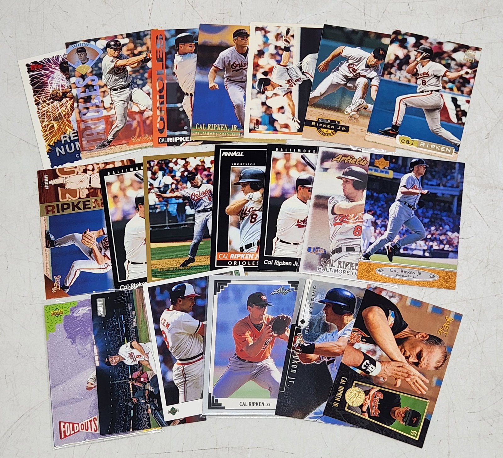 20 Cards Lot - Cal Ripkin Jr. NRMT-MT: 20 Cards Lot - Cal Ripkin Jr. NRMT-MT.