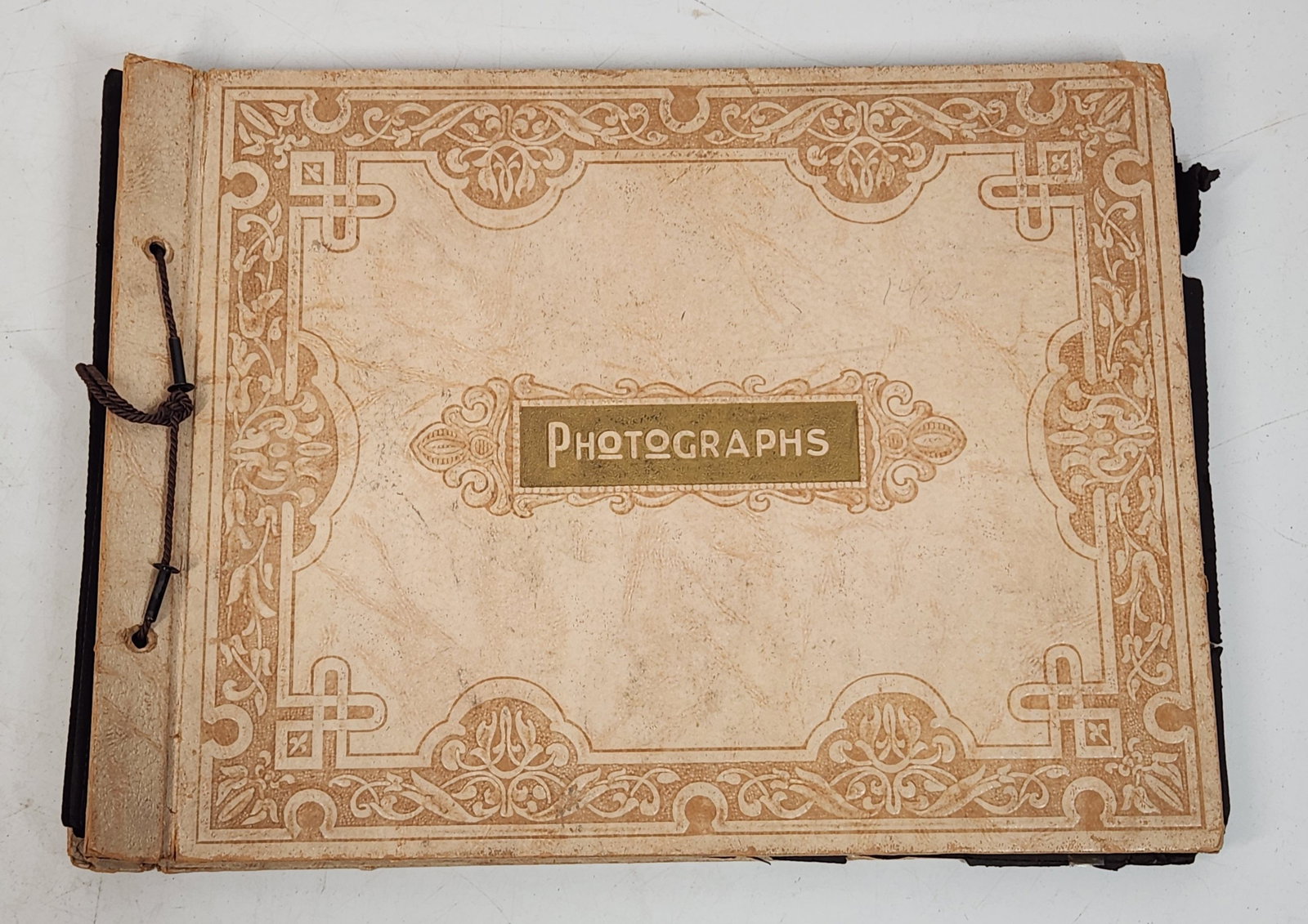 Vintage 1930s-40s Photograph Album - Black & White Photos (1 of 10)