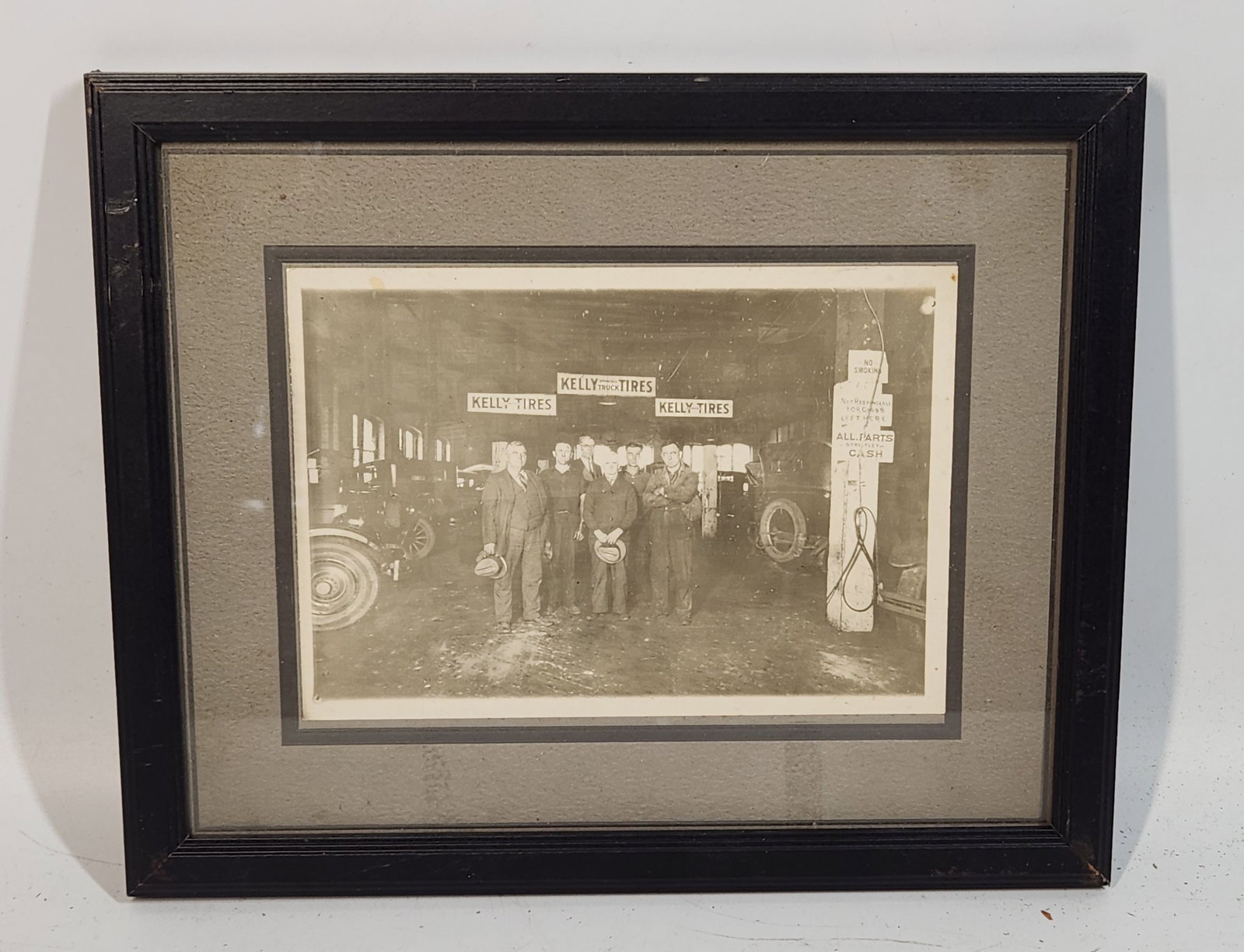Vintage Kelly Tires Shop Framed Photo - Black & White (1 of 8)