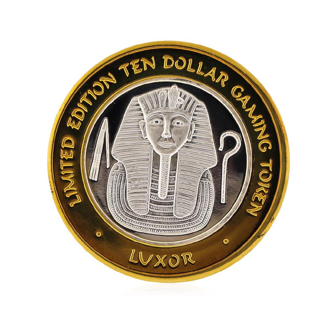 Limited Edition $10 Las Vegas .999 Silver Gaming Token: One Limited Edition $10 Las Vegas .999 Silver Gaming Token. .999 pure silver.