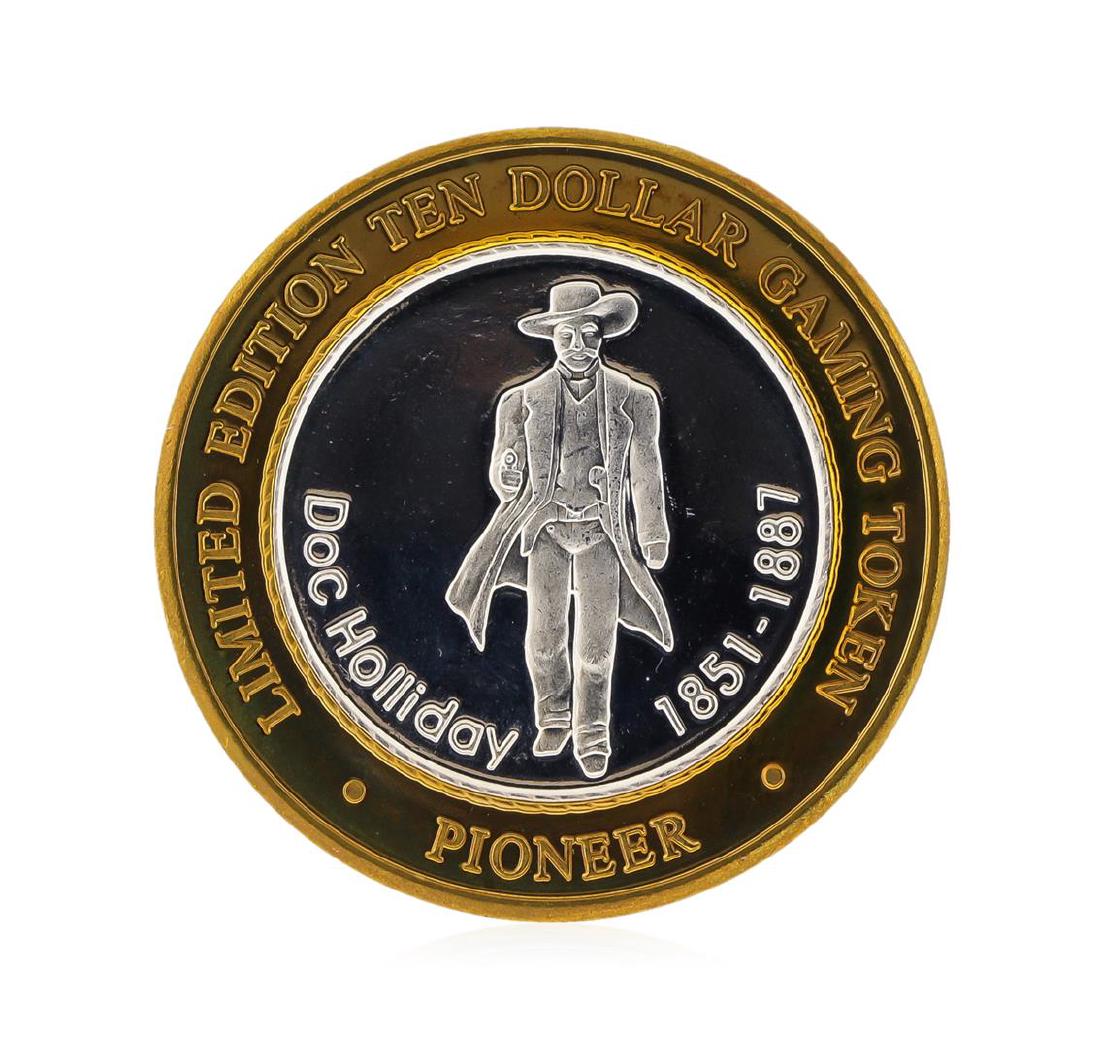 Limited Edition $10 Las Vegas .999 Silver Gaming Token: One Limited Edition $10 Las Vegas .999 Silver Gaming Token. .999 pure silver.