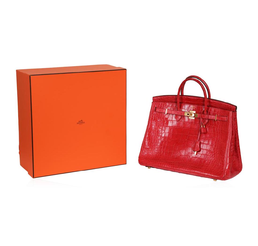 Hermes Red Alligator Birkin 35 Handbag - Circa 2011: 100% guaranteed authentic - Code 2Z O Square -Very rare! Very, very gently used, looks like new! Includes Clochette, 2 Keys and lock. Complete with Box, information booklet and dust bag - No Odor - Pa