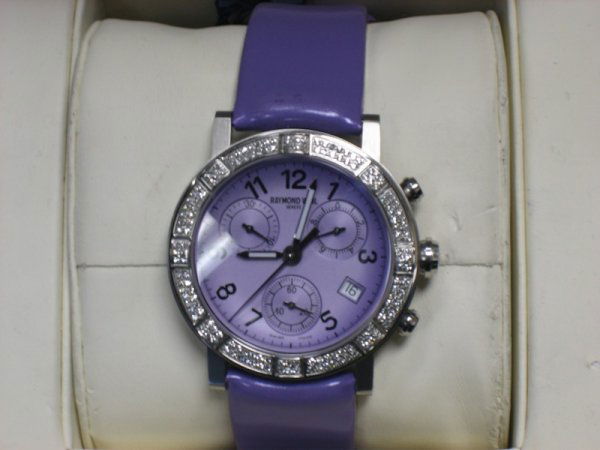 Raymond Weil Geneve Quartz Men's Watch: You are bidding on a Raymond Weil Geneve Quartz Men's Watch Raymond Weil Geneve Quartz Men's Wristwatch. The condition is BRAND NEW. The lavender-colored Geneve is one of the most popular issues of th