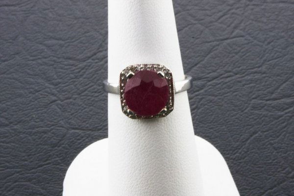 Ladies Ruby Diamond Ring 4.72ctw - DI14
