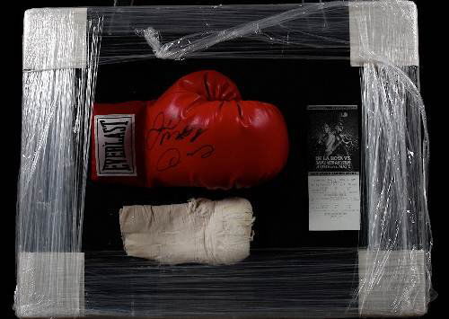 Mayweather/De La Hoya Autographed Gloves Display