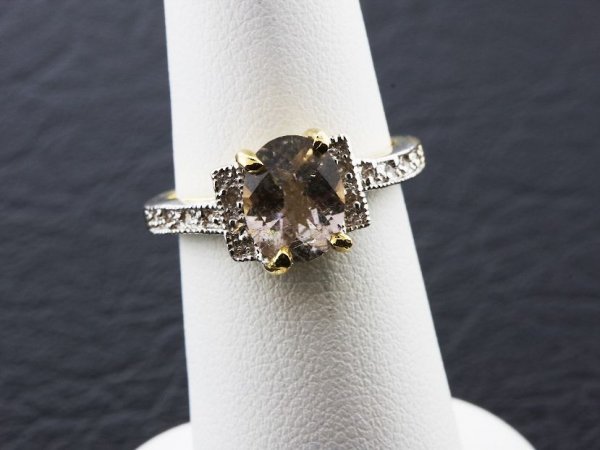 Ladies Colorless Beryl Diamond Ring 1.84ctw DI91