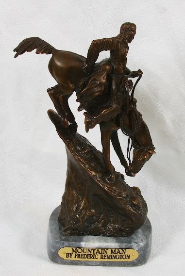 Frederic Remington Bronze Statue Reproduction - Mo: Frederic Remington Bronze Statue Reproduction - Mo As-Is Condition Thank you for viewing this auction. We appreciate your business. Thank you from Seized Assets Auctioneers.