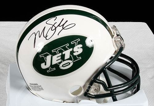 Mark Sanchez Autographed Jets Mini Helmet: Mark Sanchez Autographed Jets Mini Helmet - Excellent Condition - Thank you for viewing this auction. We appreciate your business. Check out our future auctions from Seized Assets Auctioneers.