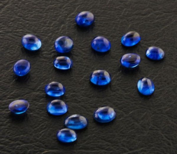 Sapphire Parcel 17 Gemstones 9.87cts - DI259: Sapphire Parcel 17 Gemstones 9.87cts - DI259 - Excellent Condition - Doc - Thank you for viewing this auction. We appreciate your business. Check out our future auctions from Seized Assets Auctioneers