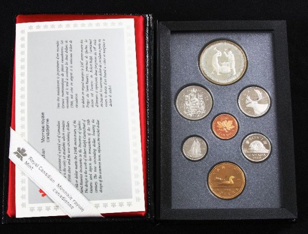 1988 Canadian Mint Proof Set in Leather Book BD34: 1988 Canadian Mint Proof Set in Leather Book BD34 - Excellent Condition Vintage Condition - As-Is Condition - Blake - Thank you for viewing this auction. We appreciate your business. Check out our fut