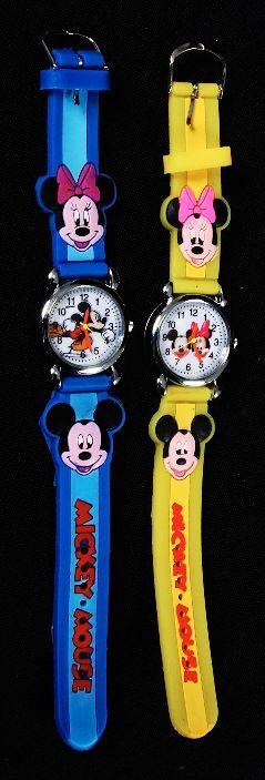 Lot (2) Mickey & Minnie Mouse Disney Watches #5: Lot (2) Mickey & Minnie Mouse Disney Watches #5 - Excellent Working Condition. No scrapes, scratches etc. Great gift idea! - Thank you for viewing this auction. We appreciate your business. Check out