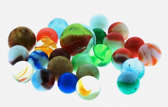 Vintage Glass Marbles (25) w/ Large Shooter Lot #1: Vintage Glass Marbles (25) w/ Large Shooter Lot #1 - As-Is Condition Vintage Condtion of machine-made glass marbles. Assorted colors and sizes. Thank you for viewing this auction. We appreciate your b
