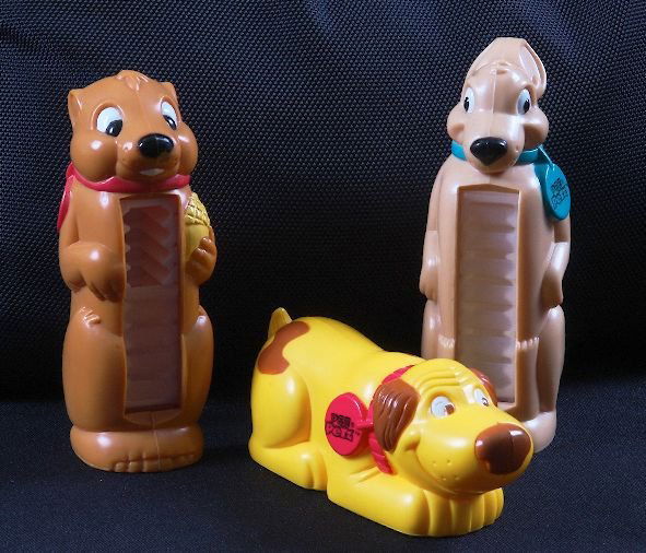 Pez Pets #18 - Lot of (3) Vintage Pez Dispensers: Pez Pets #18 - Lot of (3) Vintage Pez Dispensers - Excellent Used Condtion. Good paint, no cracks, working condition. - Thank you for bidding on this lot. We appreciate your business. Be sure to check