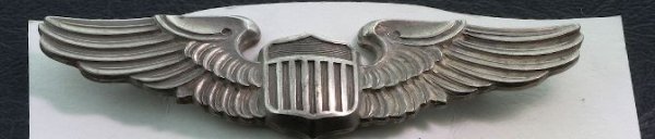 WWII USAAF Pilots Wing Sterling Silver AW107: WWII USAAF Pilots Wing Sterling Silver AW107 - Great Condition - AW031FR - LGB - Clutch Back - Rare Militaria - Highly Collectible - Thank you for viewing this auction. We appreciate your business. Ch