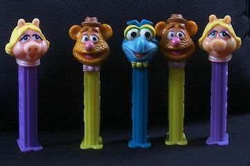 Muppet Show #6 - Lot of (5) Vintage Pez Dispenser: Muppet Show #6 - Lot of (5) Vintage Pez Dispensers - Excellent Used Condtion. Good paint, no cracks, working condition. - Thank you for bidding on this lot. We appreciate your business. Be sure to che