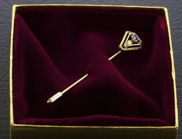 Antique 14KT Yellow Gold Sapphire Stick Pin: Antique 14KT Yellow Gold Sapphire Stick Pin - Great Color, Nice Condition. KL95A3. - Thank you for viewing this lot. We have many great items for sale. Please check our future auctions and listings fr