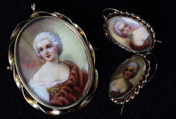 Antique 14K Miniature Portrait Brooch Pin Earring: Antique 14K Miniature Portrait Brooch Pin Earring Set - Good Vintage Condition. 9057255. Nice Color. Brooch measures 1 1/2 x 1 1/4" and the earrings are about 3/4" x 5/8".The Brooch can be used as a p