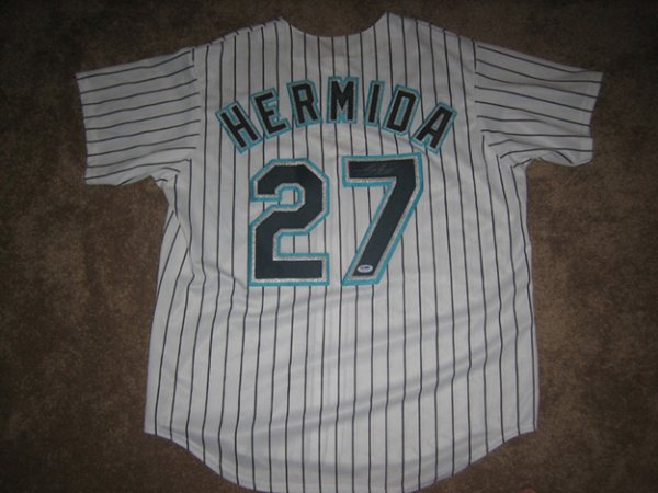 Jeremy Hermida Autographed Marlins Jersey PSA/DNA: Jeremy Hermida Autographed Marlins Jersey PSA/DNA - (K) Great item. (GH07Y7) Authenticated by Professional Sports Authenticators - PSA/DNA. - Thank you for viewing this great sports memorabilia item. 