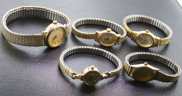 Vintage Ladies Mechanical Watch Lot #4: Vintage Ladies Mechanical Watch Lot #4 - Lot of (5) Vintage Ladies Mechanical Watches. (RT541) Brand names include Timex, Hillman's, Dorset & Sarah Coventry. Watches have not been tested as to whether
