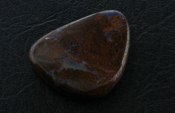 Natural Boulder Opal BO20 70.39 ct.: Natural Boulder Opal BO20 70.39 ct. - Natural Boulder Opal - Beautiful stone. 70.39 ct. - Thank you for viewing this lot. We are always adding new inventory and new auctions, so check back often. We a