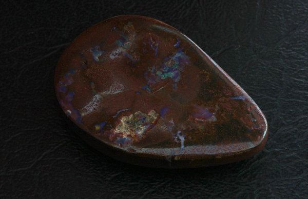 Natural Boulder Opal BO42 98.36 ct.: Natural Boulder Opal BO42 98.36 ct. - Natural Boulder Opal - Beautiful stone. 98.36 ct. - Thank you for viewing this lot. We are always adding new inventory and new auctions, so check back often. We a