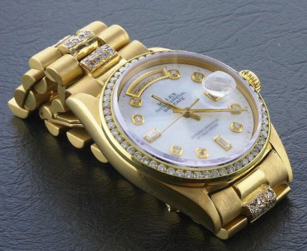 Gents Rolex Gold Super President Style Day Date A: Gents Rolex Gold Super President Style Day Date A385 18KT Wristwatch - Amazing Watch - 119.16 gm. 18KT Yellow Gold & Numerous pave' & channel set single cut diamonds = 3.00ct diamonds. Comes with a Fu
