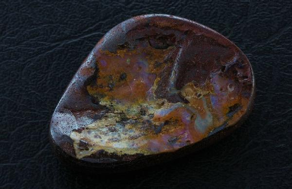 Natural Boulder Opal BO14 100.11 ct.: Natural Boulder Opal BO14 100.11 ct. - Natural Boulder Opal - Beautiful stone. 100.11 ct. - Thank you for viewing this lot. We are always adding new inventory and new auctions, so check back often. We