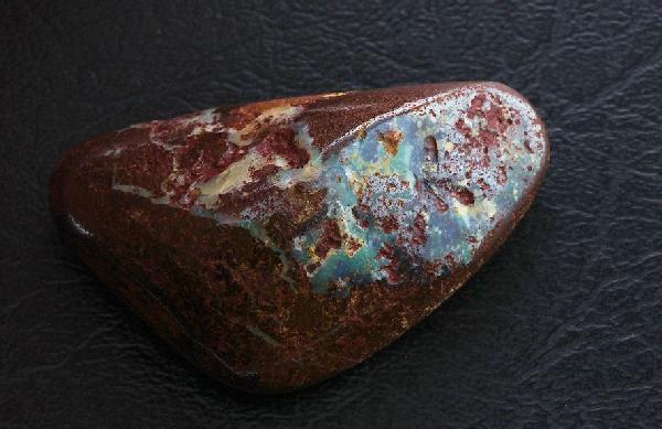 Natural Boulder Opal BO55 109.40 ct.: Natural Boulder Opal BO55 109.40 ct. - Natural Boulder Opal - Beautiful stone. 109.40 ct. - Thank you for viewing this lot. We are always adding new inventory and new auctions, so check back often. We