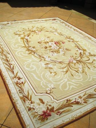 Aubusson Rug #2 - 194SB: Aubusson Rug #2 - 194SB - SB LOT 2E1546R - Exquisite Antique Reproduction rug for your French Style Decoration! Hand woven aubusson rugs with 100% New Zealand wool top on cotton foundation (classical 